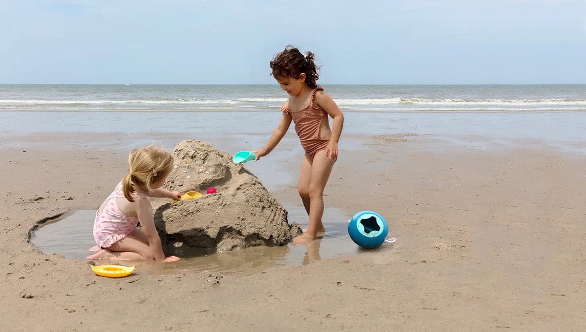 Quut Beach Set - Mini Ballo, Cuppi and Magic Sand Shaper - QUUS-SBEACH-MBALLO