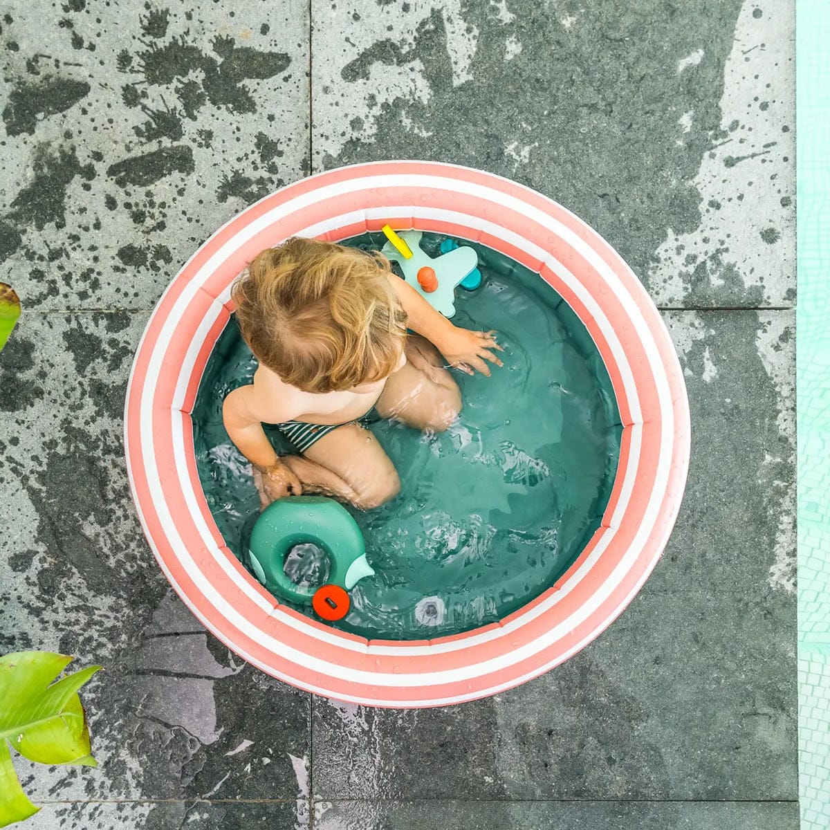 Quut Dippy Kids Small Inflatable Pool (32 inches) - Garden Green - QUUS-SDIPPY-GREEN