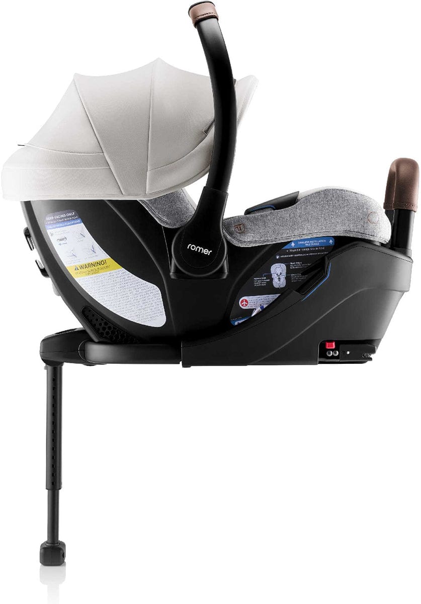 Romer Juni Infant Car Seat with Versa Base