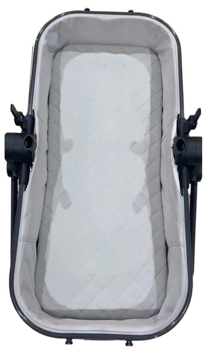 Romp&Roost Hatch Bassinet Mattress and Sheet - RRLHATCHBMS