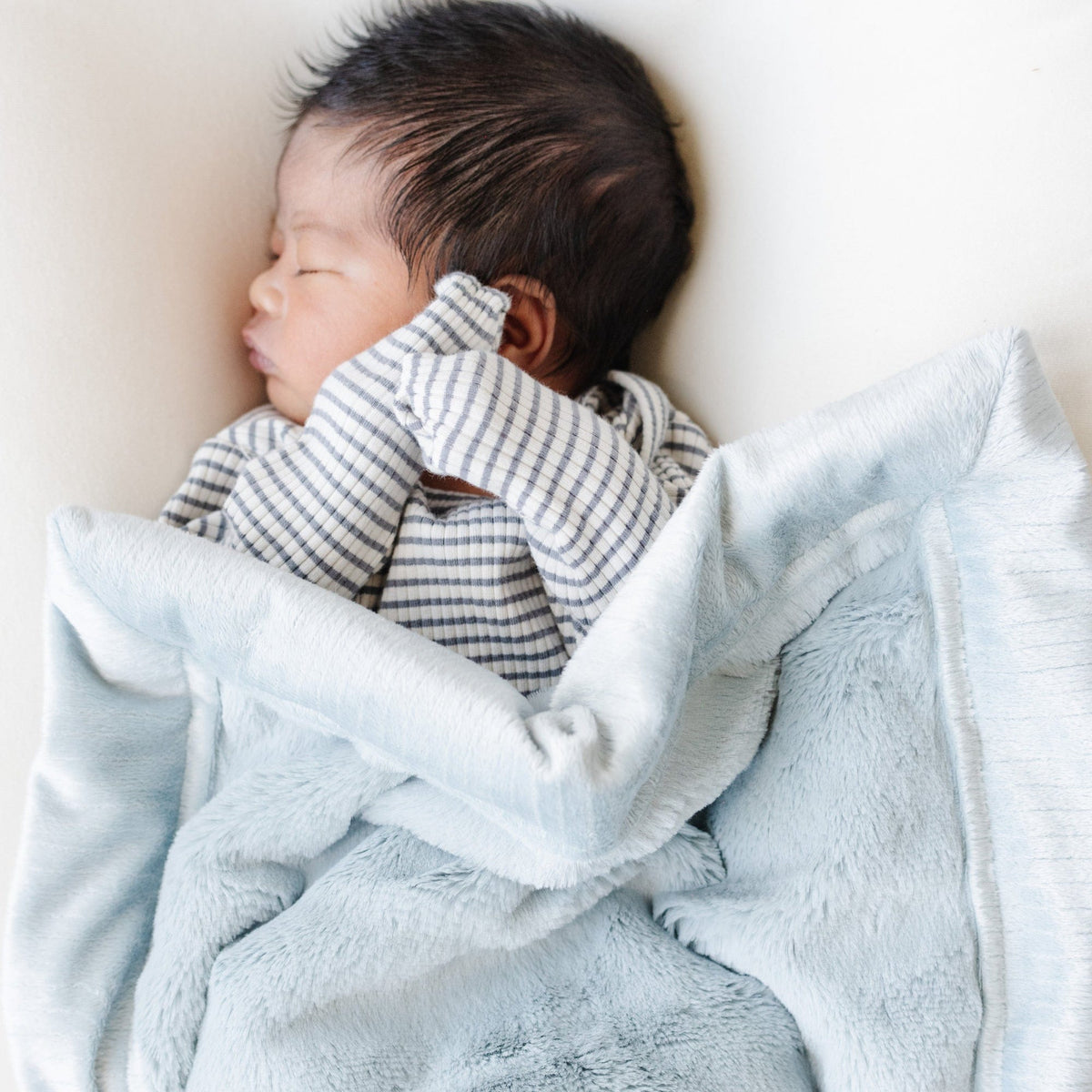 Saranoni Lush Receiving Blanket - Chambray - Image 3