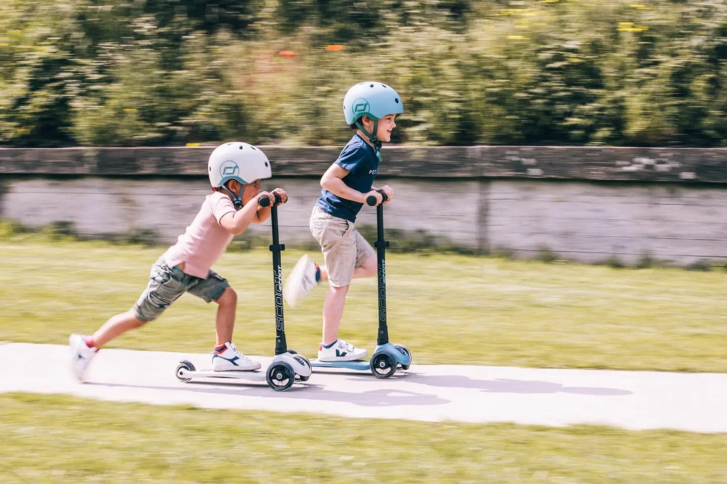 Scoot & Ride HighwayKick3 LED Scooter - Ash – Albee Baby