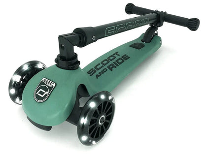 Scoot & Ride HighwayKick3 LED Scooter - Forest - SRUS-HWK3-FOREST