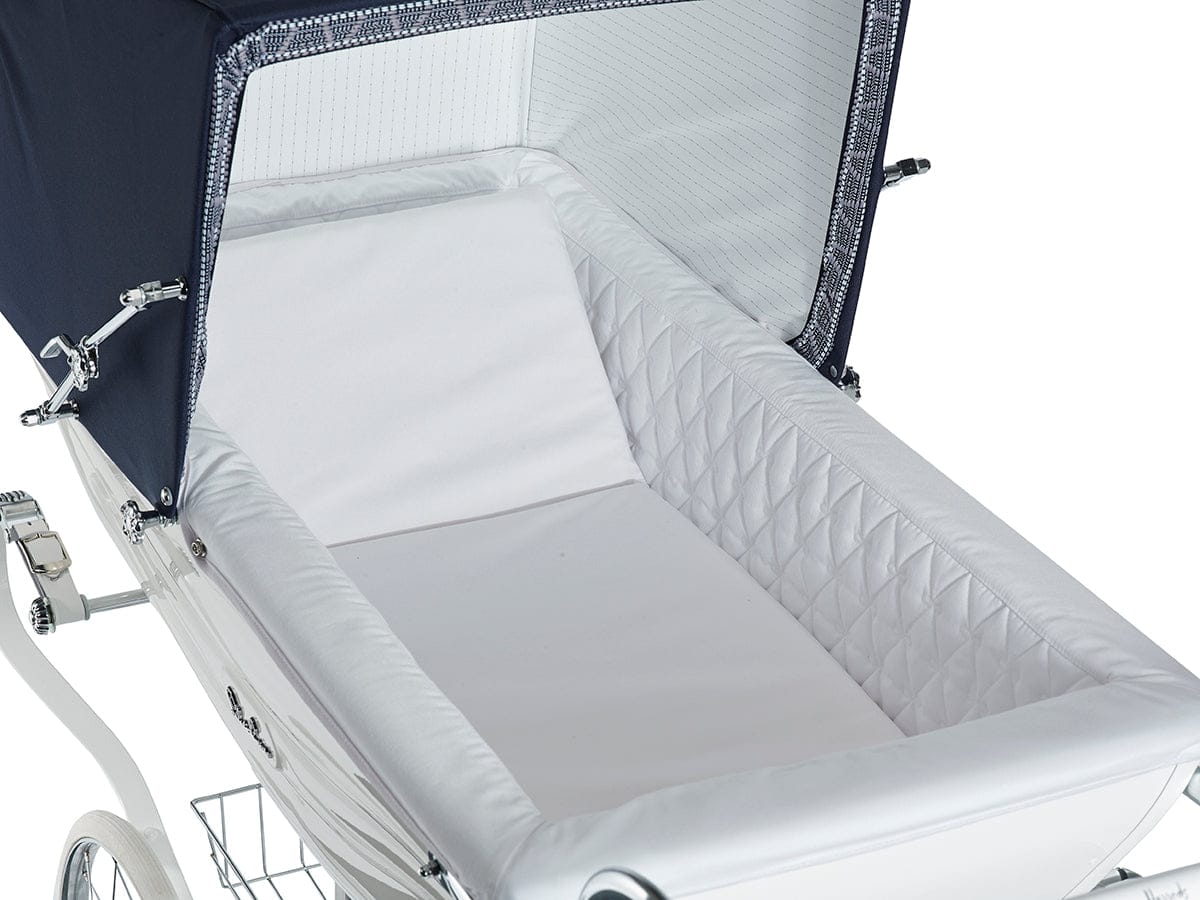 Silver Cross Balmoral Pram - White / Navy - SX6055-US