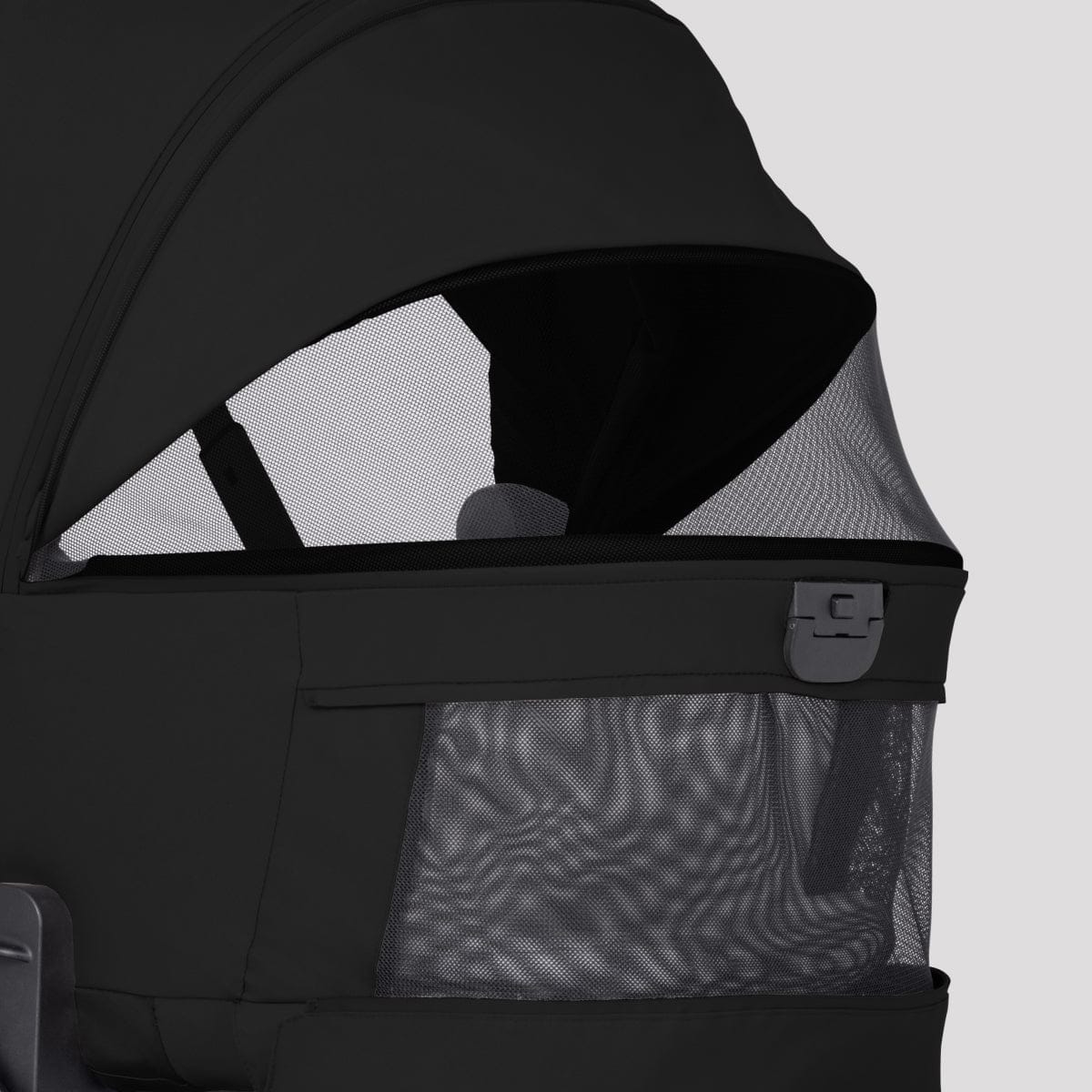 Silver Cross Breez Modular Stroller + Bassinet Bundle - Onyx - SX2349-OXUC-SX2350-OXUC