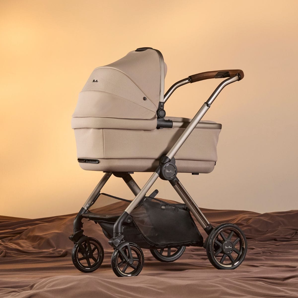 Silver Cross Reef First Bed Folding Bassinet 2025 - Frappe - SX2311-FPUC