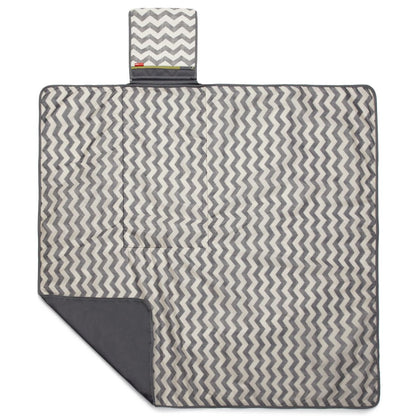 Skip Hop Central Park Outdoor Blanket - Chevron - 275005