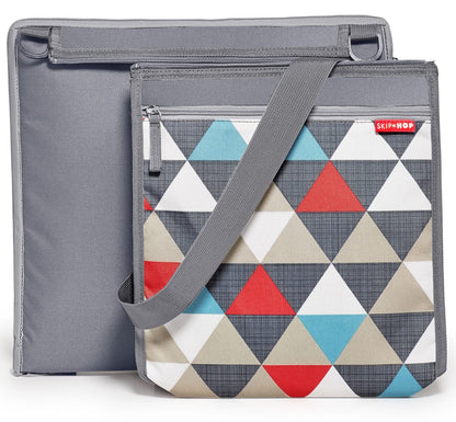 Skip Hop Central Park Outdoor Blanket - Triangles - 275006