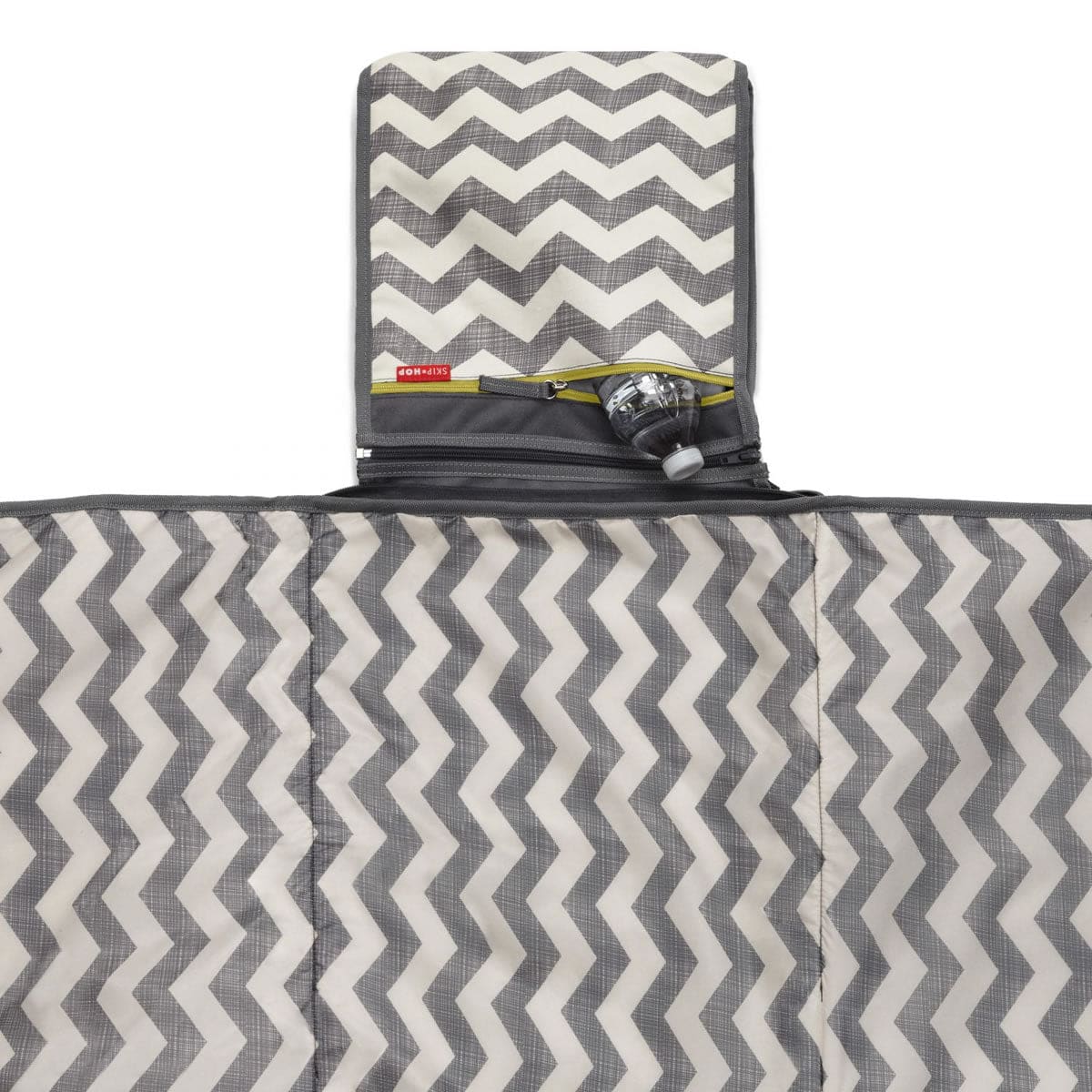 Skip Hop Central Park Outdoor Blanket - Triangles - 275006