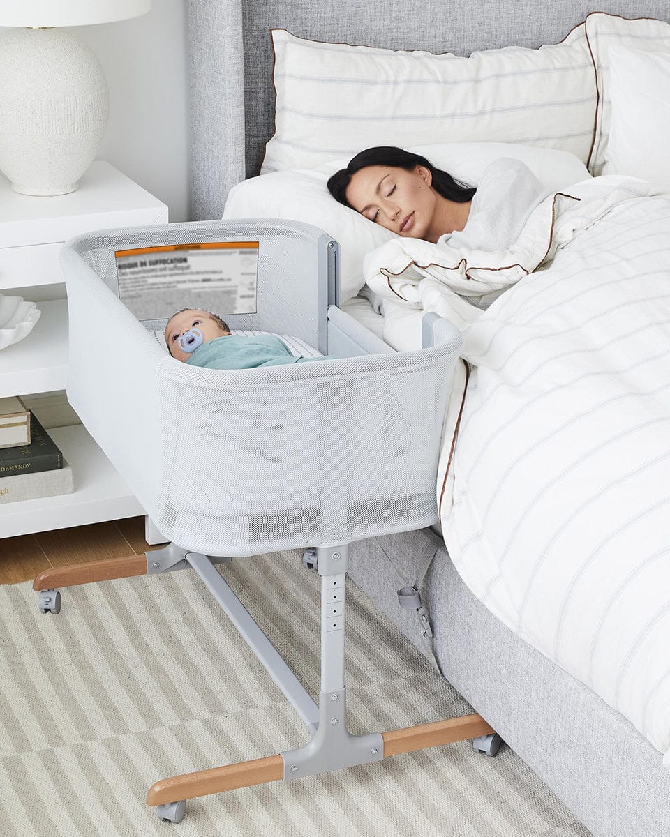 Skip Hop Cozy-Up 2-in-1 Bedside Sleeper & Bassinet - Grey - 9I099910