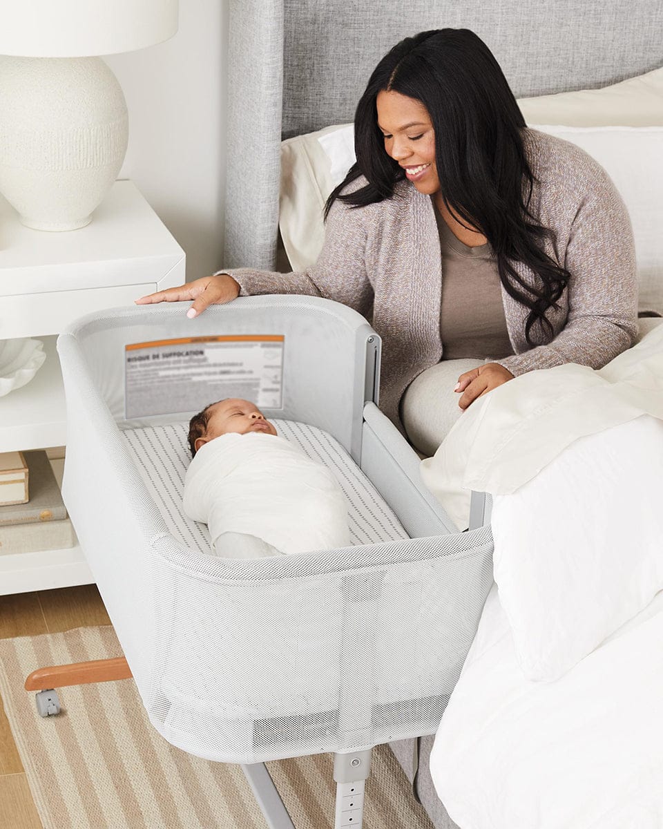 Skip Hop Cozy-Up 2-in-1 Bedside Sleeper & Bassinet - Grey - 9I099910