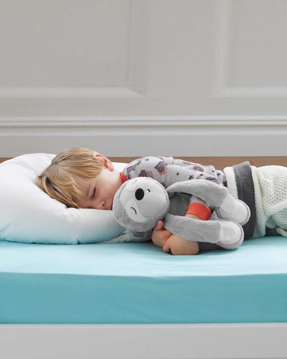 Skip Hop Cry-Activated Baby Soother - Sloth - 304326