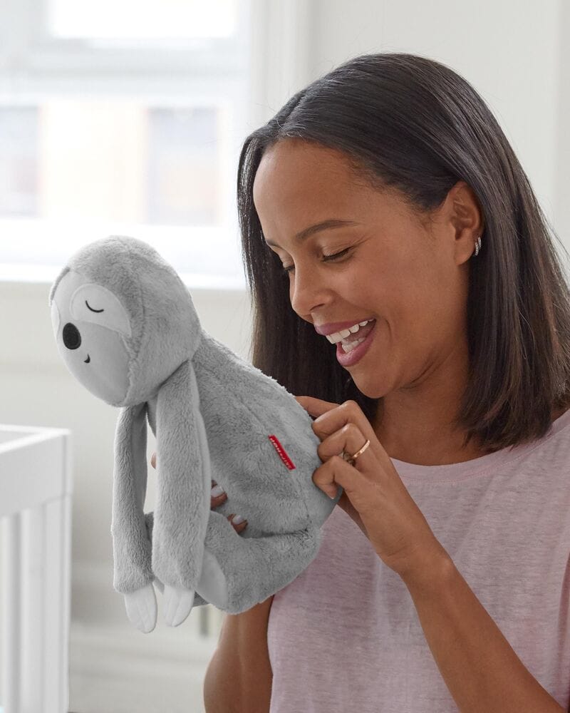 Skip Hop Cry-Activated Baby Soother - Sloth - 304326