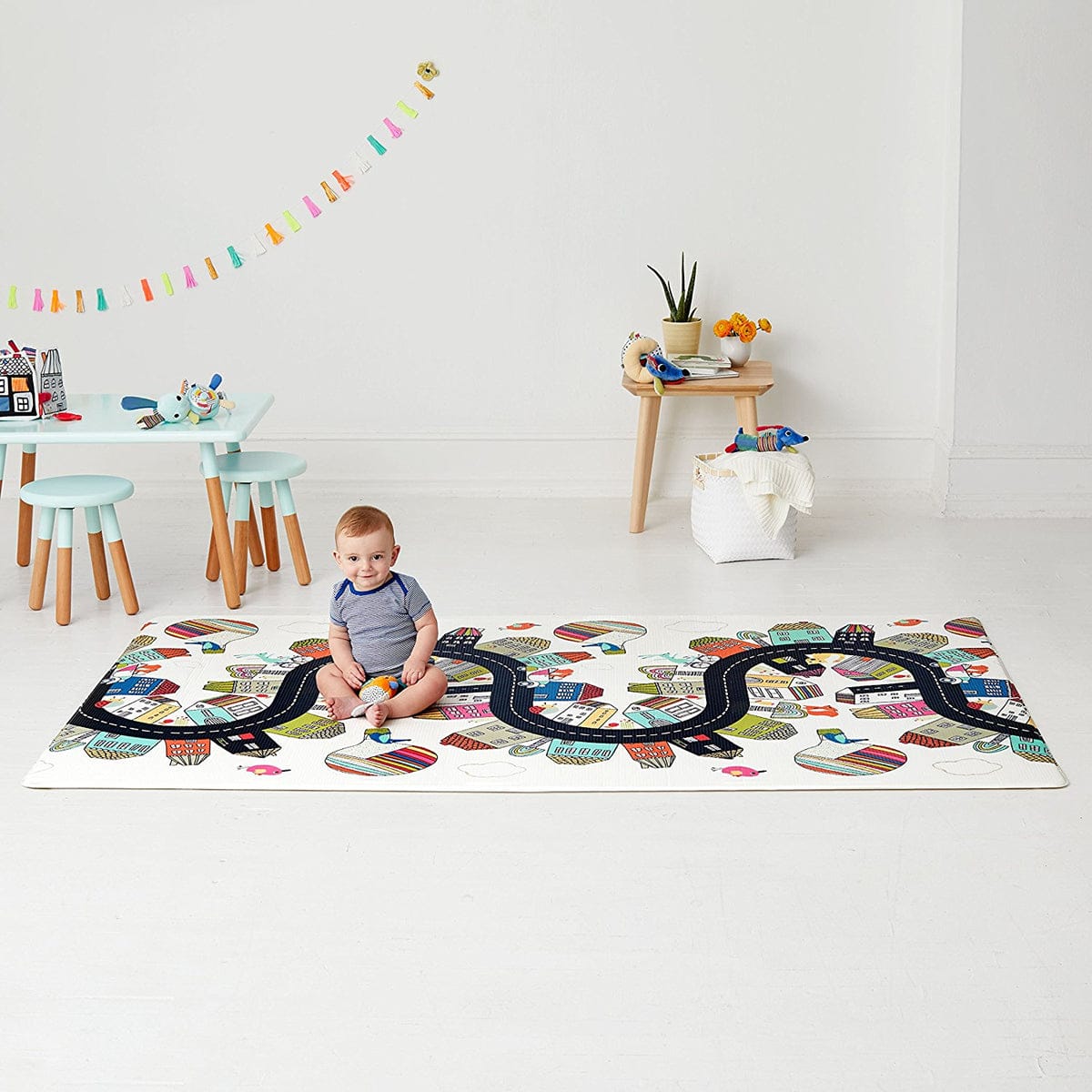 Skip Hop Doubleplay Reversible Playmat - Vibrant Village - 243102