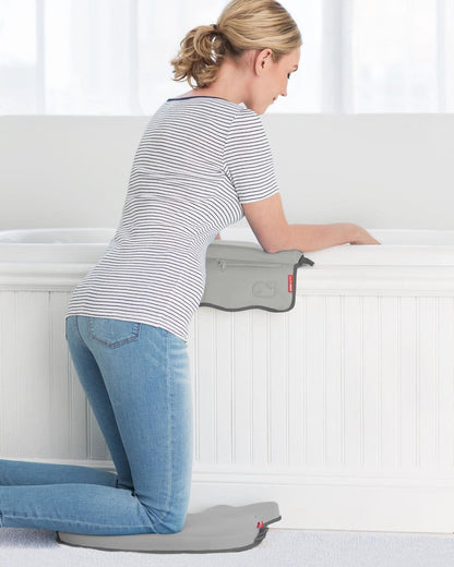 Skip Hop Moby Bathtub Elbow Rest - Grey - 235054