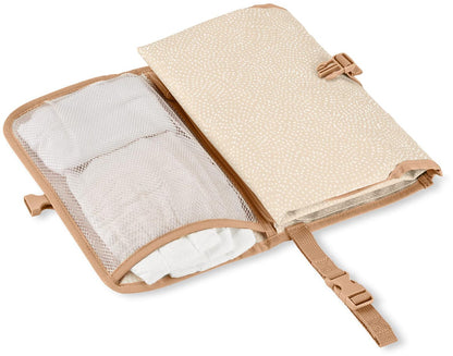 Skip Hop Pronto Signature Changing Station - Beige Swirl Dot - 9Q220910