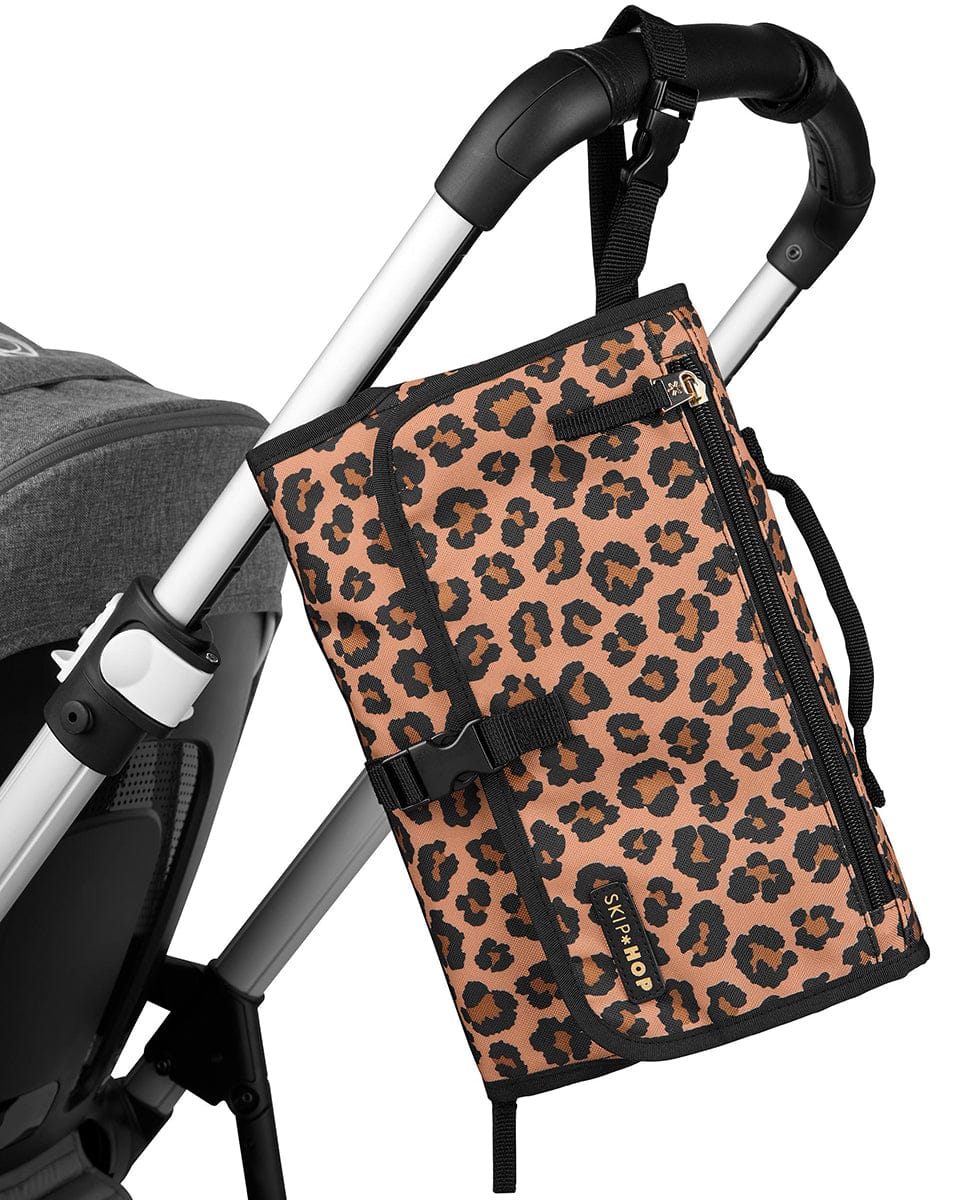 Skip Hop Pronto Signature Changing Station - Classic Leopard - 9K172010
