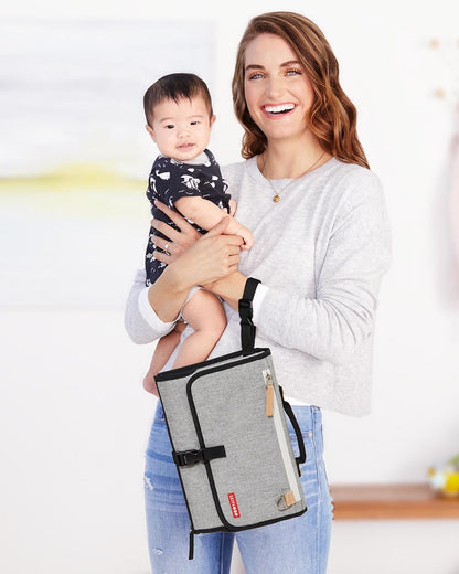 Skip Hop Pronto Signature Changing Station - Grey Melange - 202218