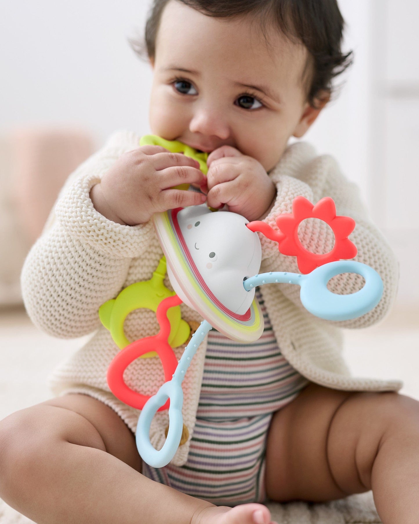 Skip Hop Silver Lining Cloud Pull & Play Baby Sensory Toy - 9Q240810