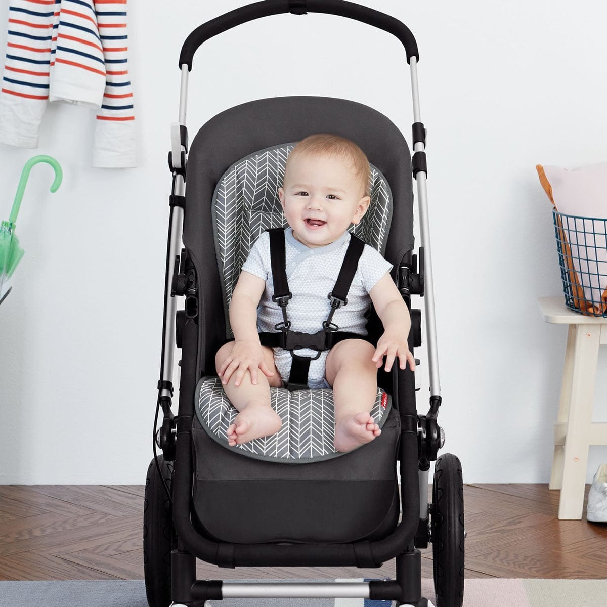 Skip Hop Stroll & Go Cool Touch Stroller Liner - Grey Feather