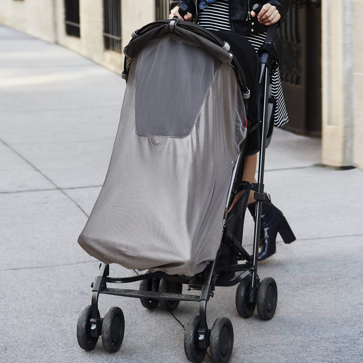 Skip Hop Stroller Sun and Sleep Shade - Silver - 400401