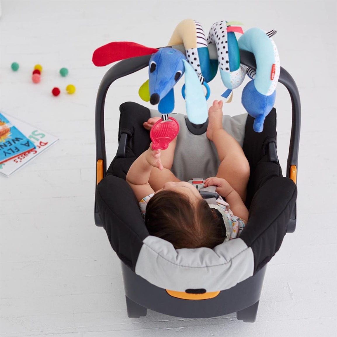 Skip Hop Vibrant Village Muscial Spiral Toy