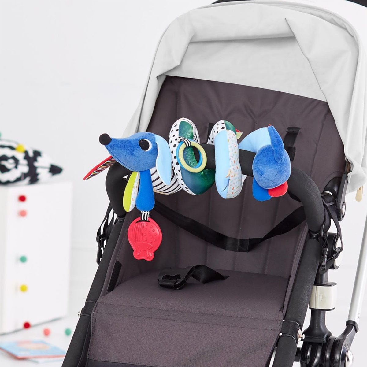 Skip Hop Vibrant Village Muscial Spiral Toy