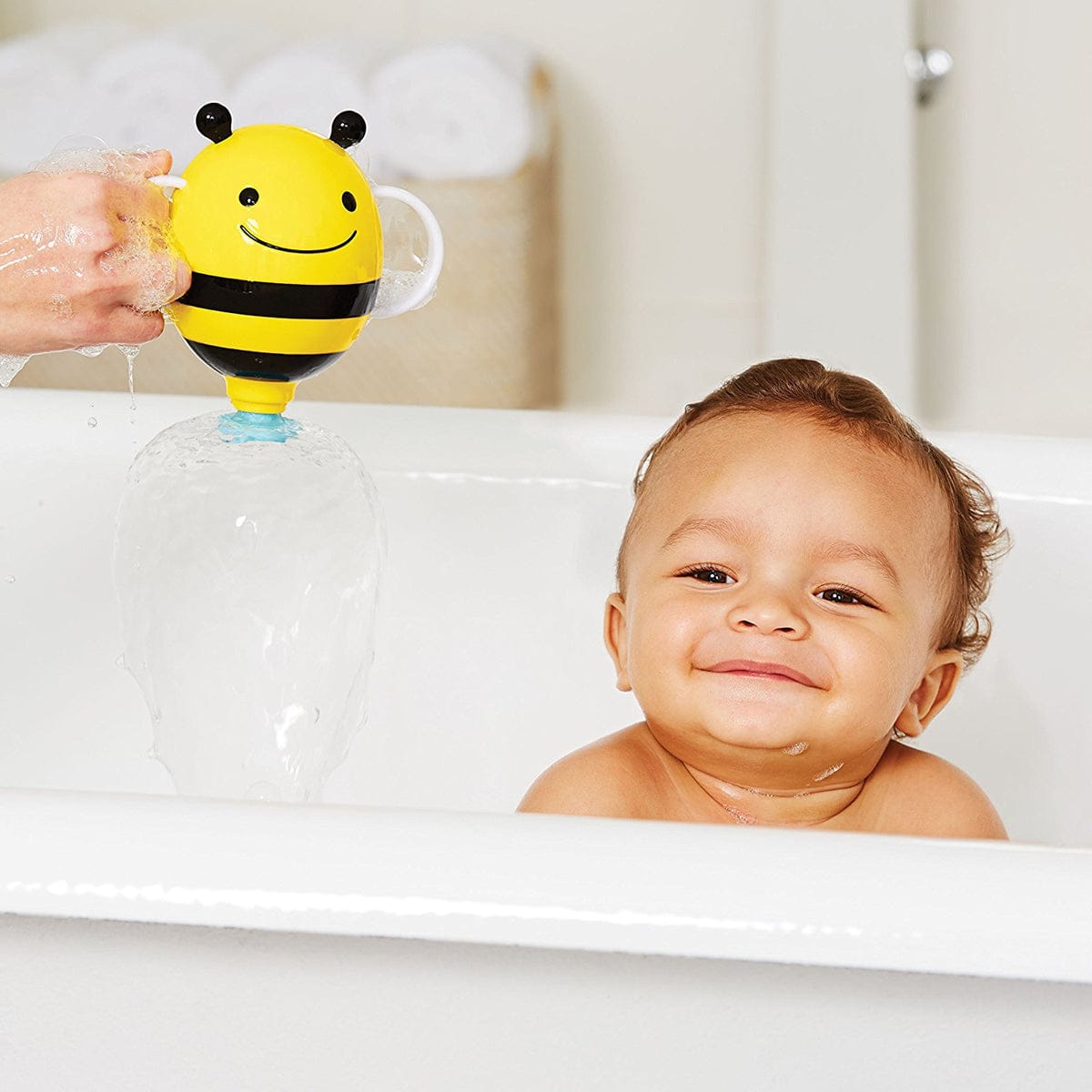 Skip Hop Zoo Fill Up Fountain Bath Toy - Bee - 235358