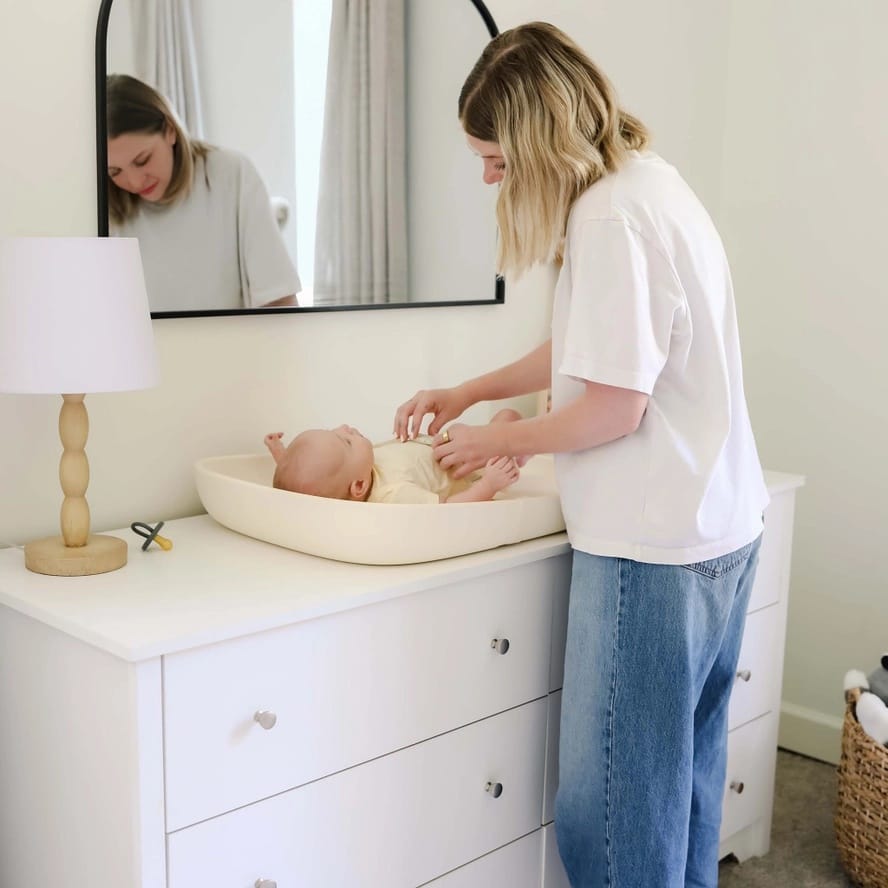 Snuggle Me Changing Pad - Natural - SMO-CMT-US-NA-01