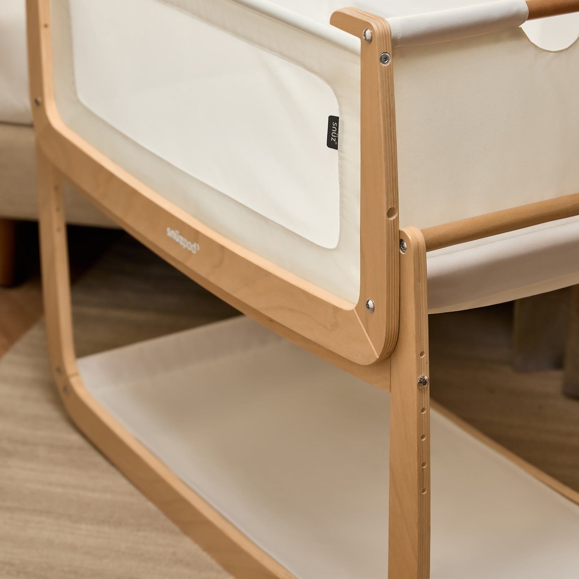 Snuz SnuzPod 5 Bedside Bassinet - Natural - USFN050C