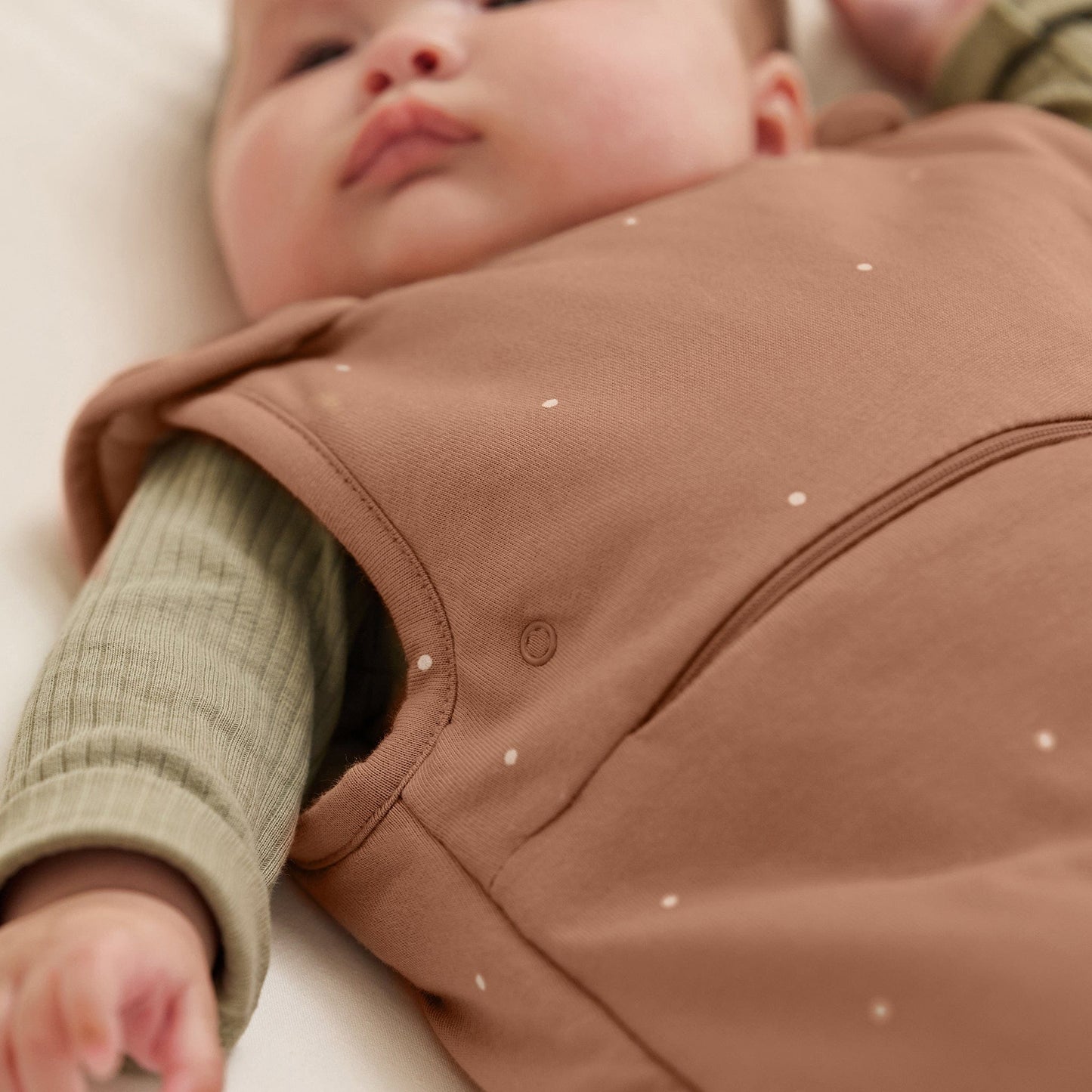 Snuz SnuzPouch Sleeping Bag, 2.5 TOG - Blush/Dot (0-6 months) - USSW008BG