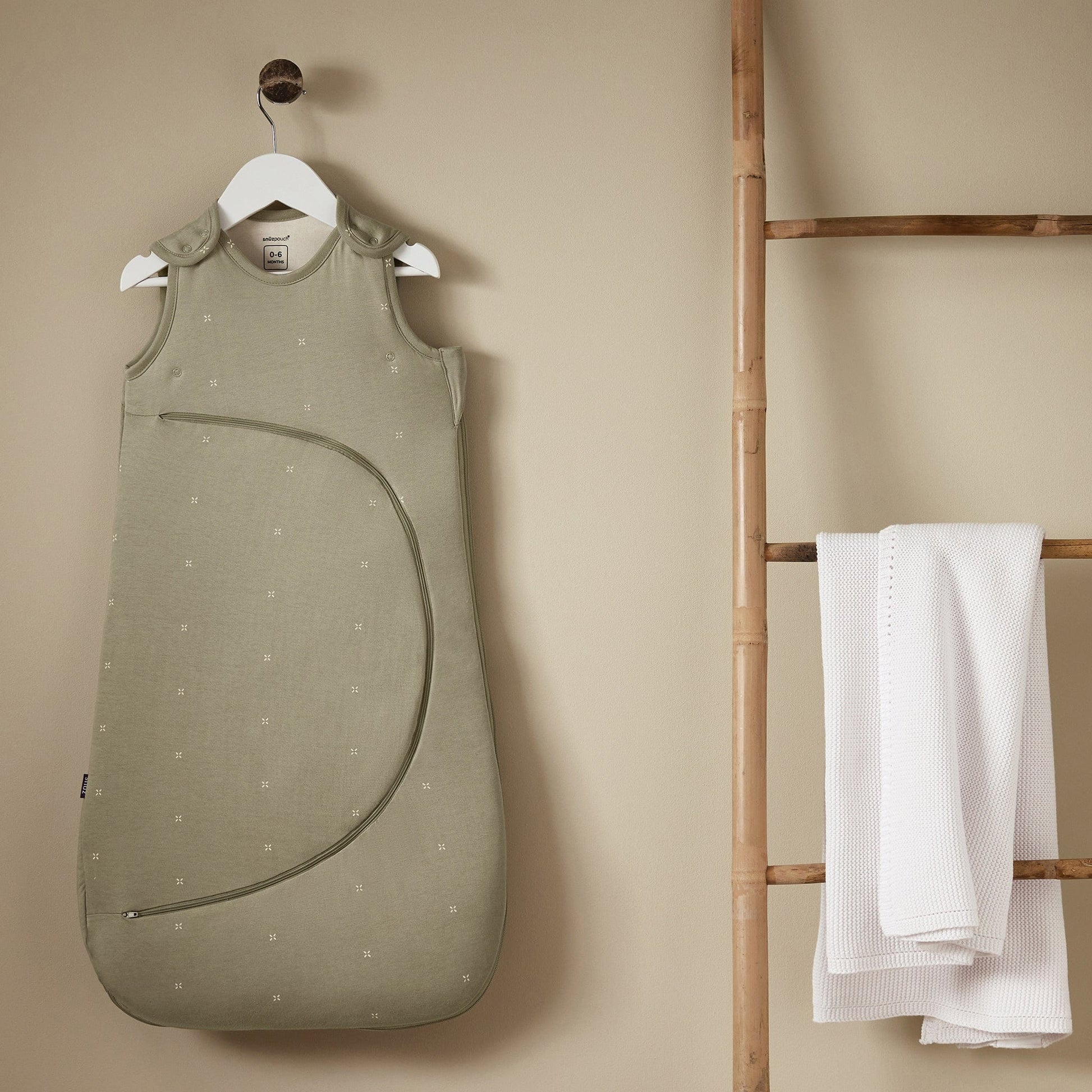 Snuz SnuzPouch Sleeping Bag, 2.5 TOG - Sage/Cross (0-6 months) - USSW008BF
