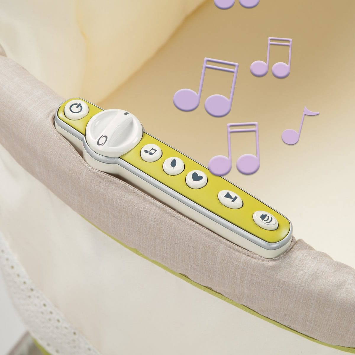 Summer Infant Bentwood Motion Bassinet - Bear Buddies