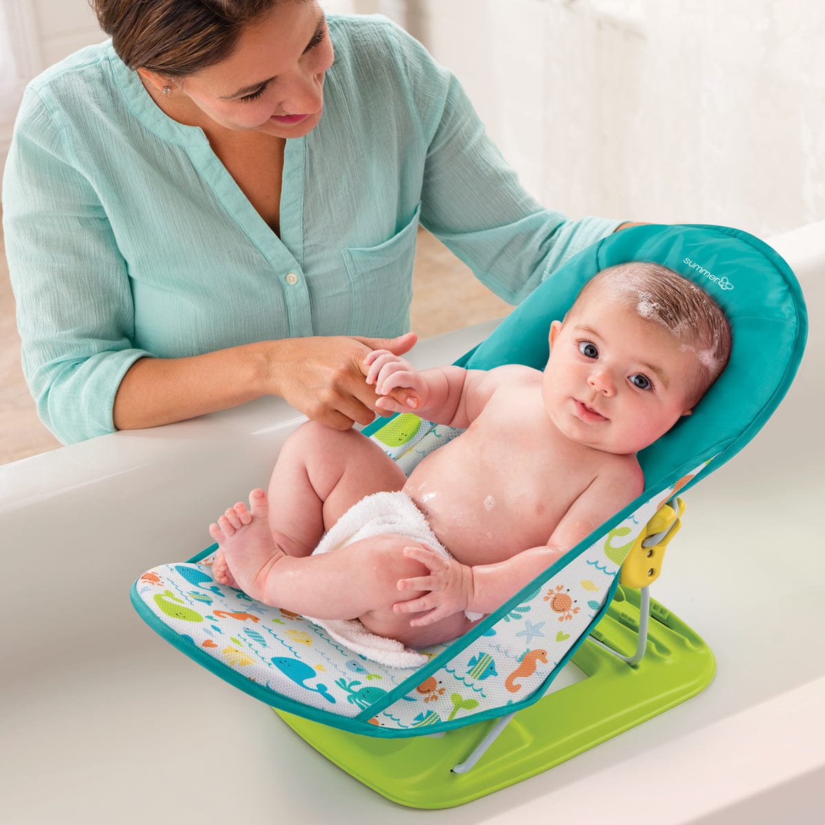 Summer Infant Deluxe Baby Bather - Whalin' Around