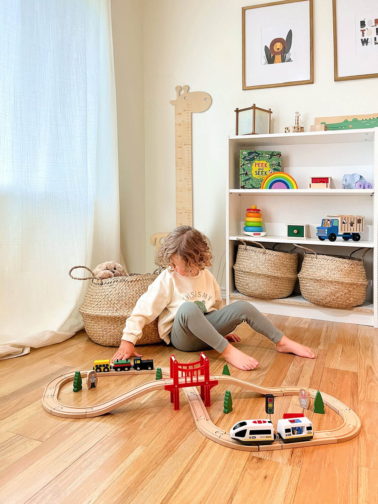 Tiny Land® Growth Chart - SPTLTGGC002