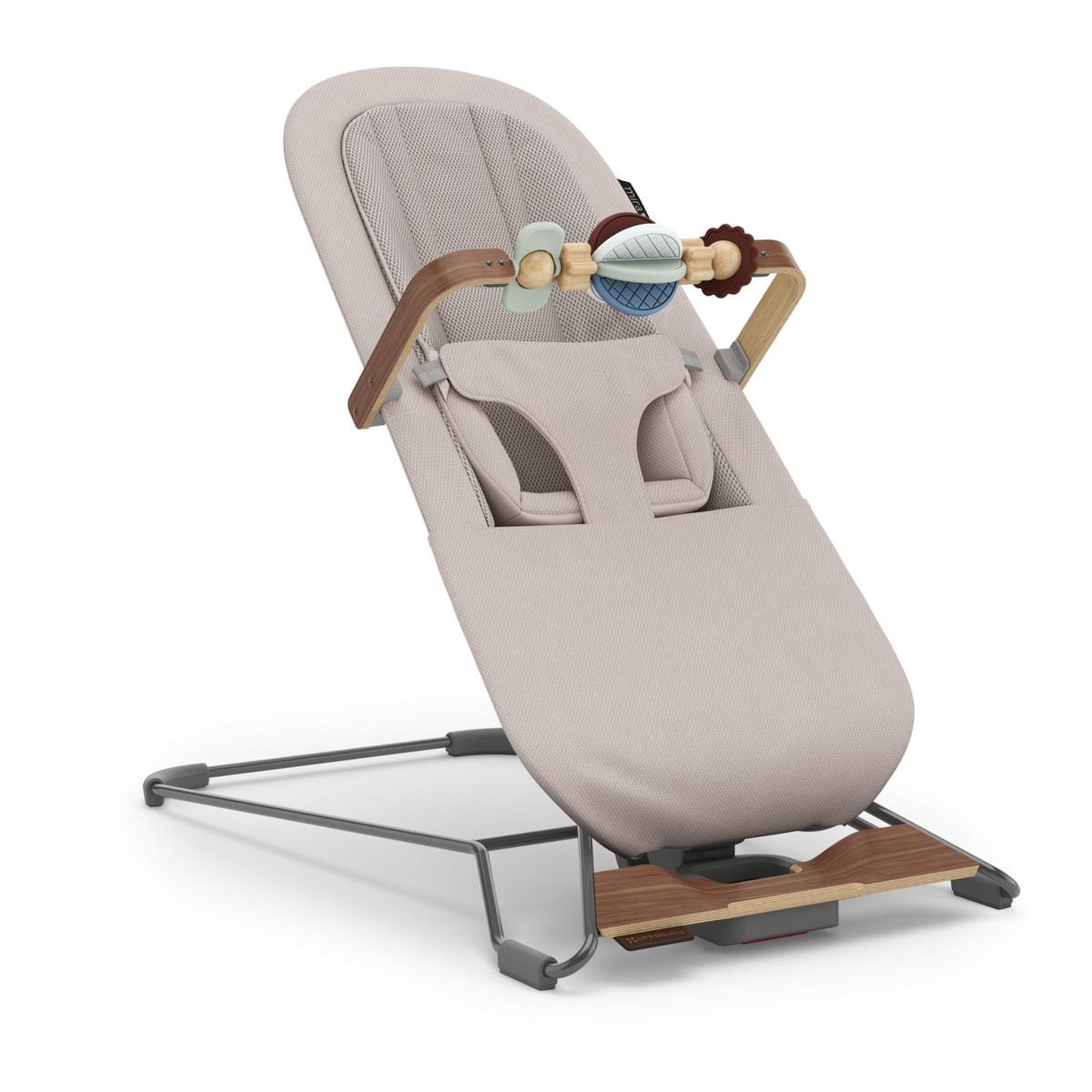 Uppababy Mira bouncer in beige with wooden toy bar
