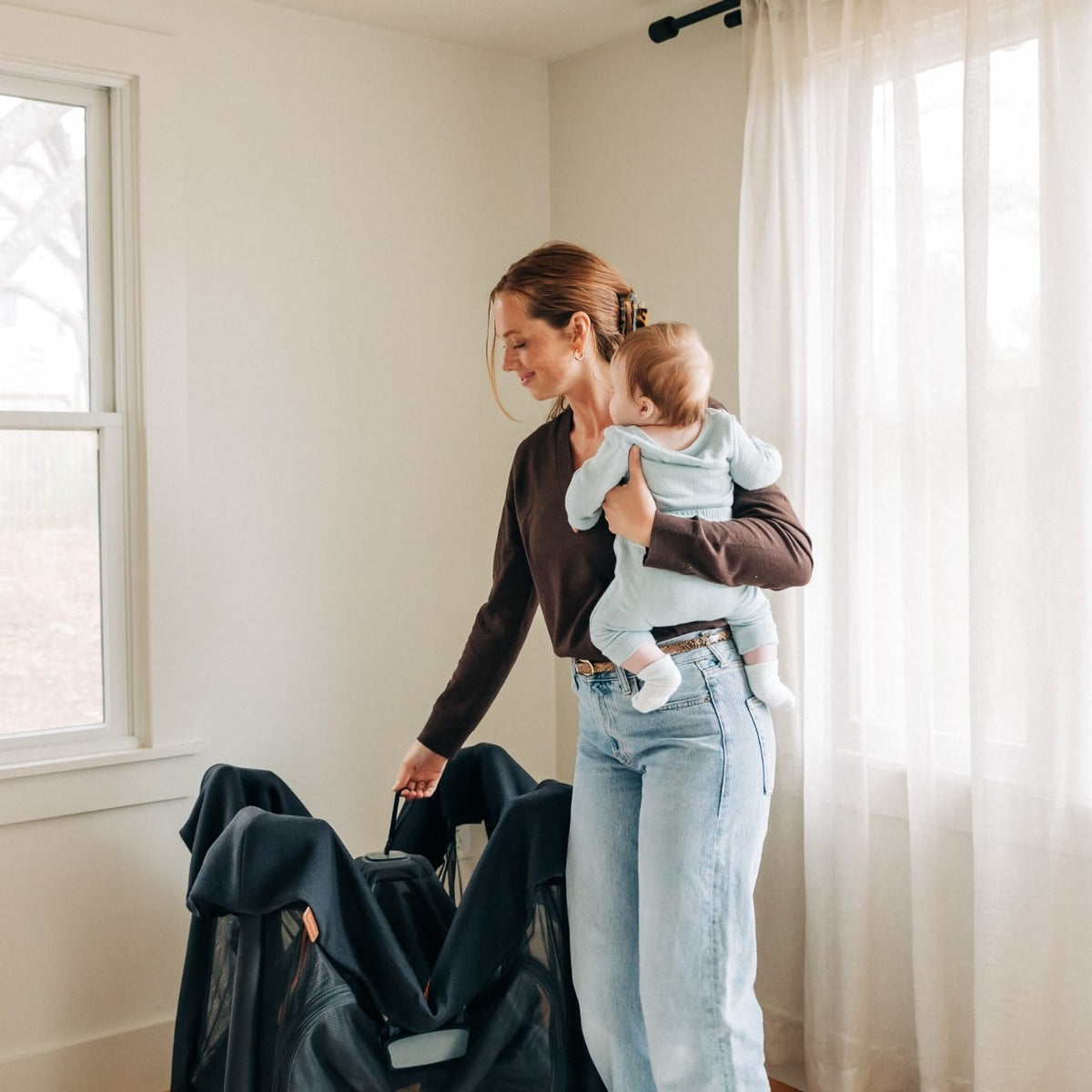UPPAbaby Remi V2 Playard - Mason Black Soft Knit - Image 2