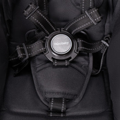 Valco Baby black five point harness buckle on stroller seat