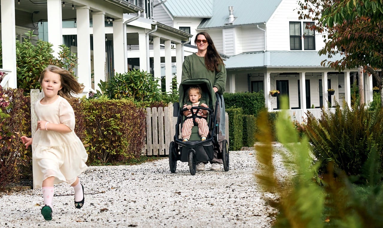 Veer Switch&Jog Luxe Stroller Bundle with Neoprene Kit - Black Onyx (One Box) - BOX-SNJ-NEO-BONX
