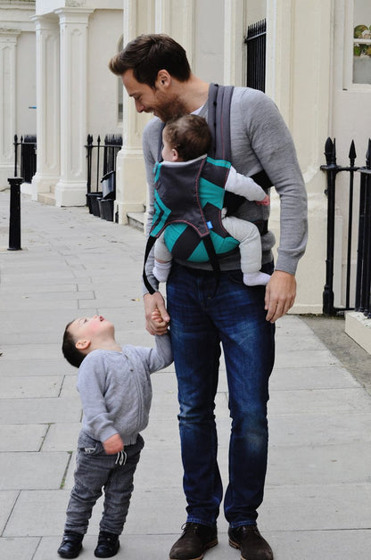 We Made Me Venture 2 in 1 Baby Carrier - Black Gradient Spot - 20110